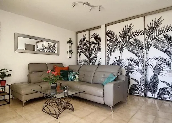 F2 Proche Plages, Vue Ajaccio (Corsica)